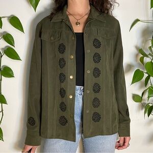 🌹 SOLD 🌹 Marigolds olive faux suede shirt jacket size M